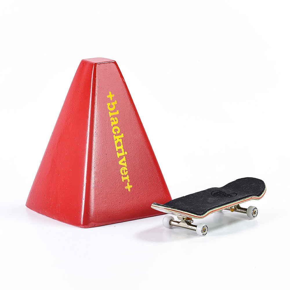 Blackriver Wallie Pylon Red